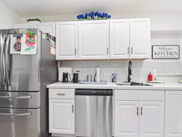 3-bedroom home for sale in Hollywood - 7551 Polk St - MondialRealty
