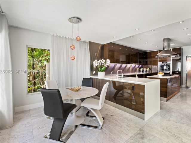 3-bedroom home for sale in Coral Gables - 6944 Sunrise Ter - MondialRealty