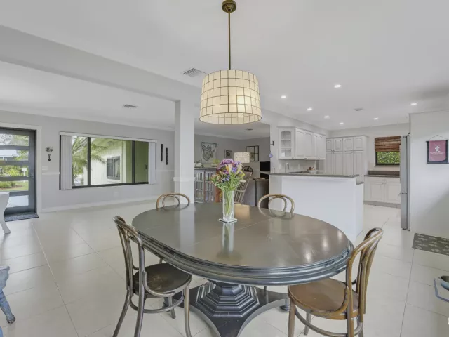 3-bedroom home for sale in Delray Beach - 109 NE 17th Street - MondialRealty