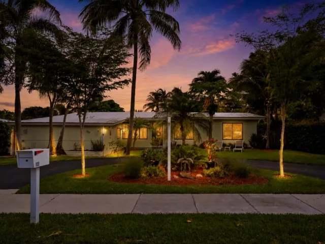 3-bedroom home for sale in Delray Beach - 109 NE 17th Street - MondialRealty