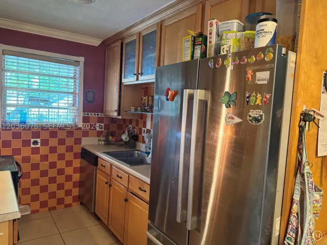 3-bedroom home for sale in Miami - 11290 SW 47th Ter - MondialRealty