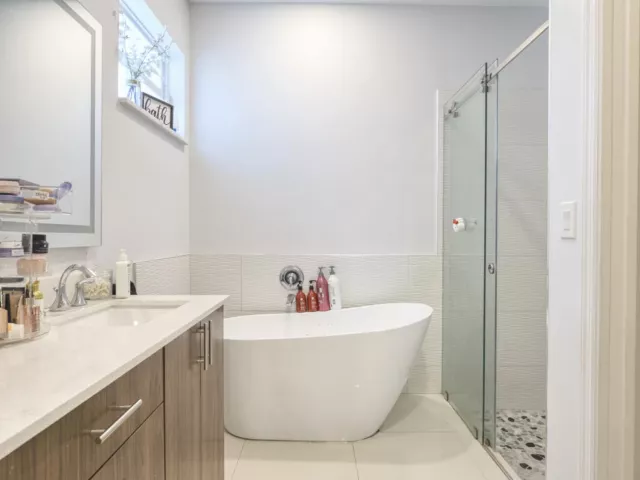 3-bedroom home for sale in West Palm Beach - 941 Fitch Drive - MondialRealty