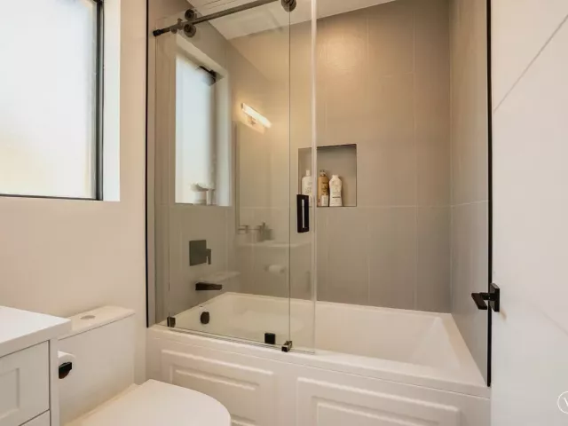 4-bedroom home for rent in Fort Lauderdale - 119 SE 12th Avenue - MondialRealty