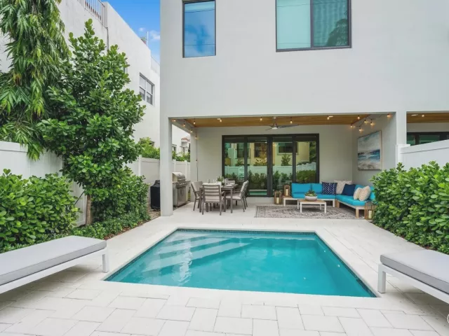 4-bedroom home for rent in Fort Lauderdale - 119 SE 12th Avenue - MondialRealty