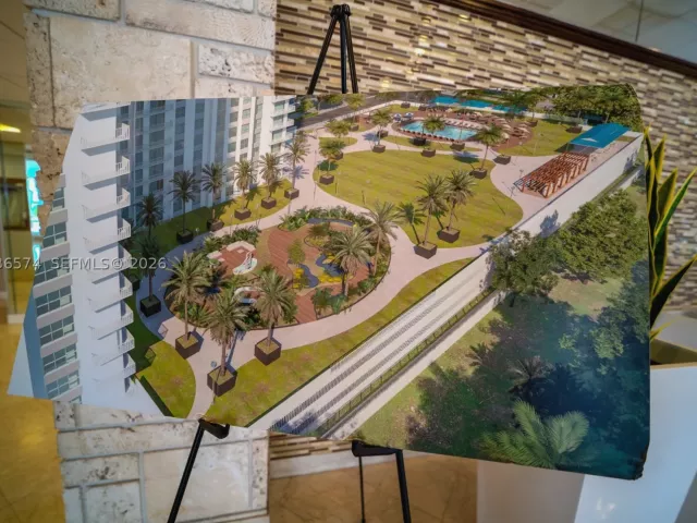 2-bedroom condo for sale in Sunny Isles Beach - 231 174th St 818 - MondialRealty