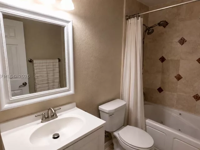 3-bedroom home for sale in Hollywood - 3327 Taft St - MondialRealty