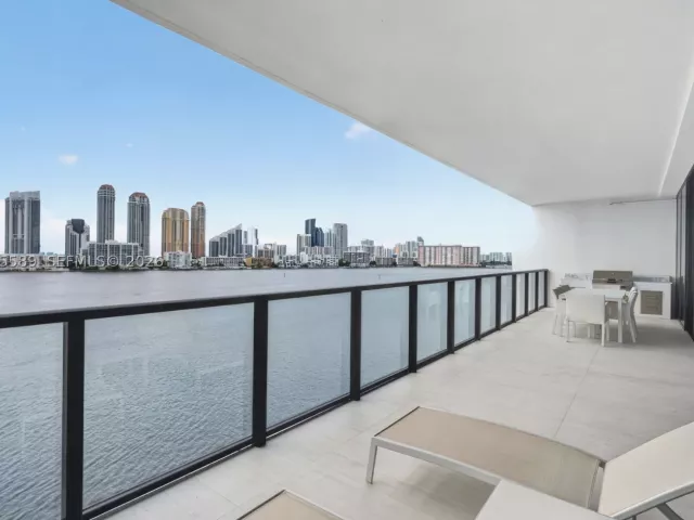 3-bedroom condo for rent in Aventura - 5500 Island Estates Dr 507 - MondialRealty