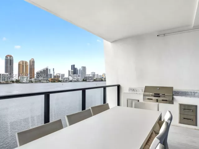 3-bedroom condo for rent in Aventura - 5500 Island Estates Dr 507 - MondialRealty