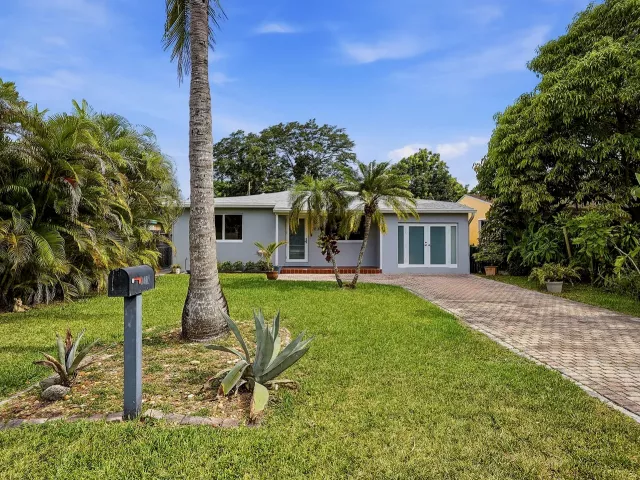 3-bedroom home for sale in Hollywood - 2834 Adams Street - MondialRealty