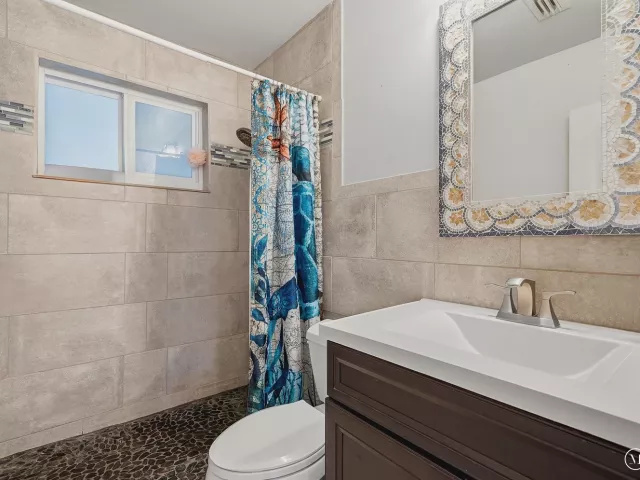 3-bedroom home for sale in Hollywood - 2834 Adams Street - MondialRealty