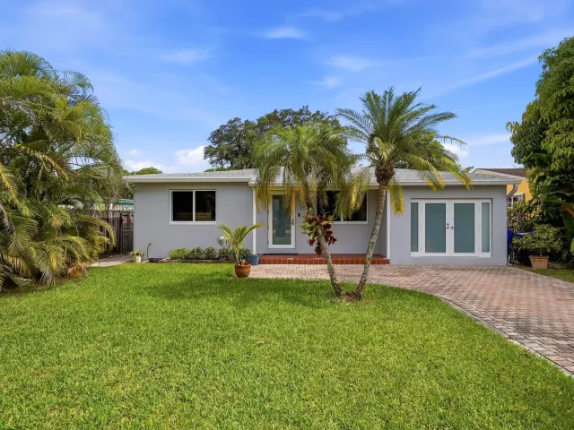 3-bedroom home for sale in Hollywood - 2834 Adams Street - MondialRealty