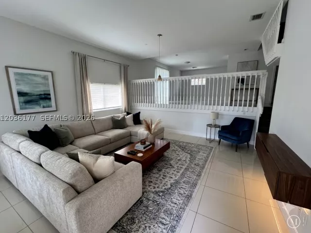 3-bedroom home for sale in Hollywood - 820 N 17th Ave - MondialRealty