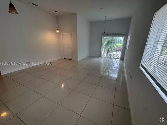3-bedroom home for sale in Hollywood - 820 N 17th Ave - MondialRealty