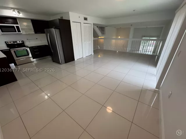 3-bedroom home for sale in Hollywood - 820 N 17th Ave - MondialRealty