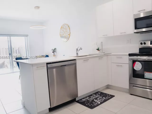 3-bedroom home for rent in Miami - 12779 NW 24th Ave 0 - MondialRealty