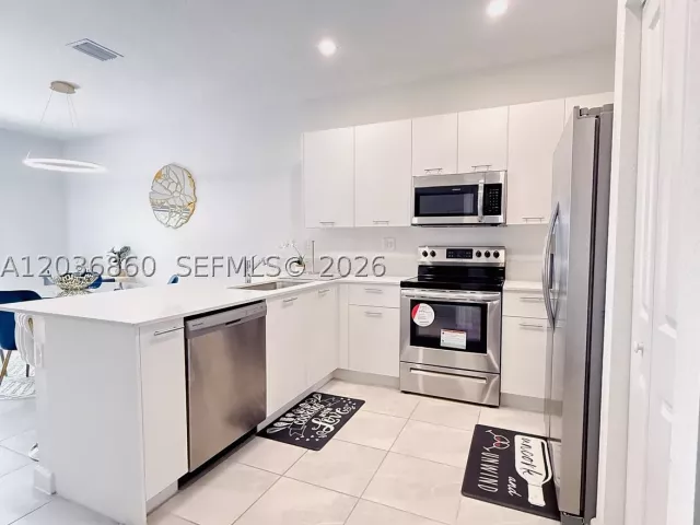 3-bedroom home for rent in Miami - 12779 NW 24th Ave 0 - MondialRealty