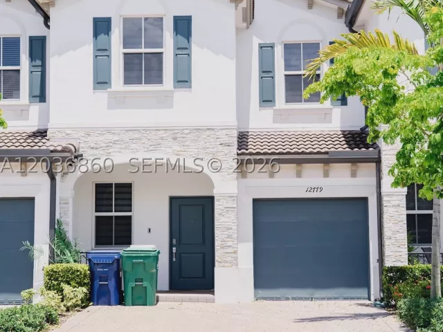 3-bedroom home for rent in Miami - 12779 NW 24th Ave 0 - MondialRealty