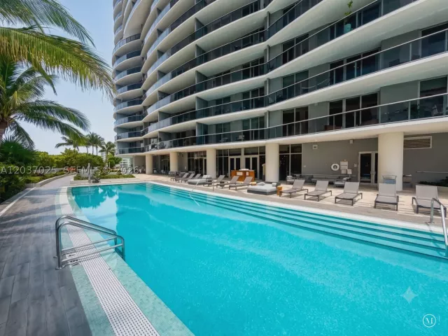 1-bedroom condo for rent in Miami - 488 NE 18th St 3102 - MondialRealty