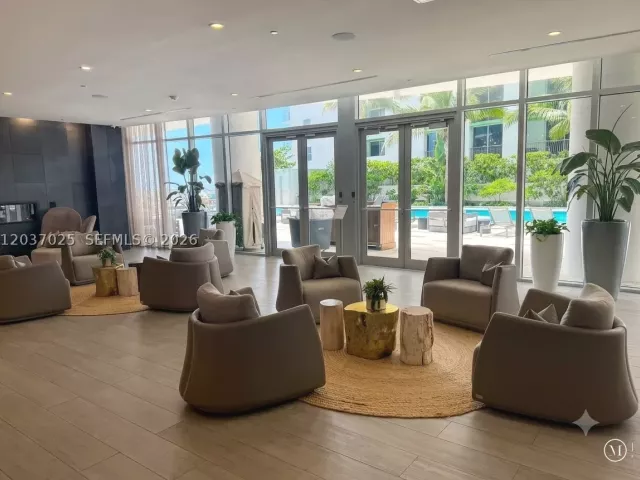 1-bedroom condo for rent in Miami - 488 NE 18th St 3102 - MondialRealty