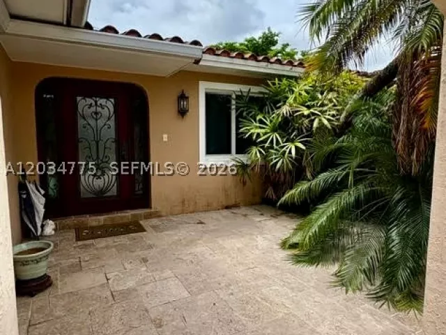 4-bedroom home for sale in Miami - 9624 SW 79th Ter - MondialRealty