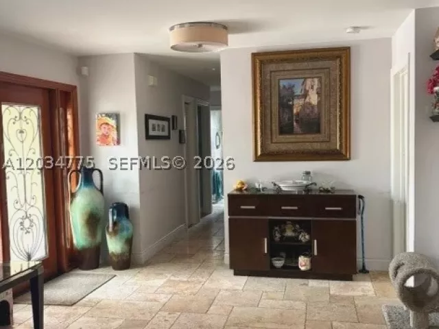 4-bedroom home for sale in Miami - 9624 SW 79th Ter - MondialRealty
