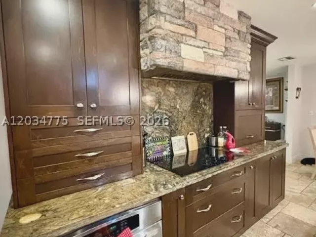 4-bedroom home for sale in Miami - 9624 SW 79th Ter - MondialRealty