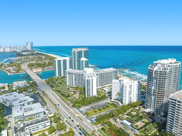 1-bedroom condo for rent in Bal Harbour - 10275 Collins Ave 807 - MondialRealty