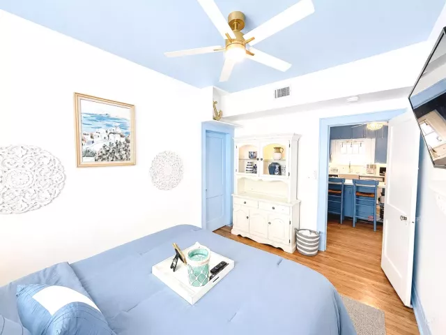 5-bedroom home for rent in Fort Lauderdale - 1415 NE 4th Place - MondialRealty