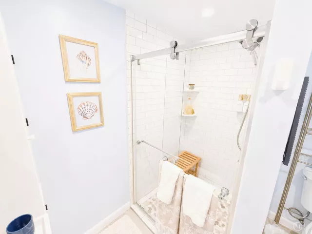 5-bedroom home for rent in Fort Lauderdale - 1415 NE 4th Place - MondialRealty