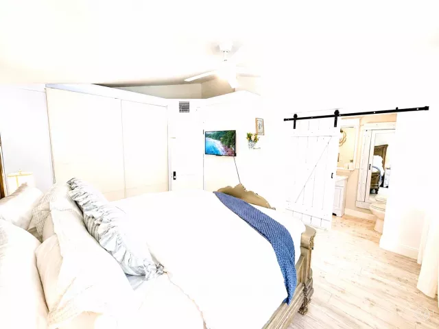 5-bedroom home for rent in Fort Lauderdale - 1415 NE 4th Place - MondialRealty