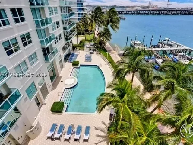 2-bedroom condo for sale in Miami Beach - 650 West Ave 2109 - MondialRealty