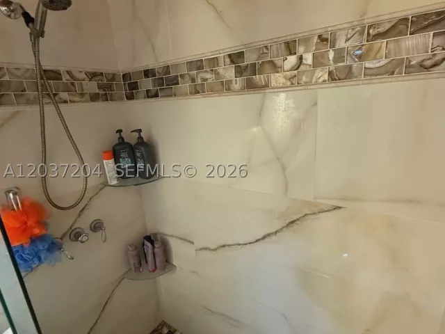 4-bedroom home for sale in Homestead - 29712 SW 158th Pl - MondialRealty
