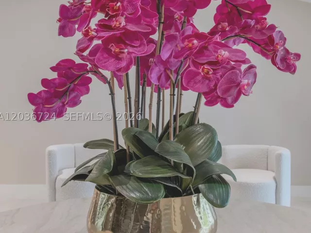 5-bedroom home for rent in Miami - 7300 SW 77th Ave - MondialRealty