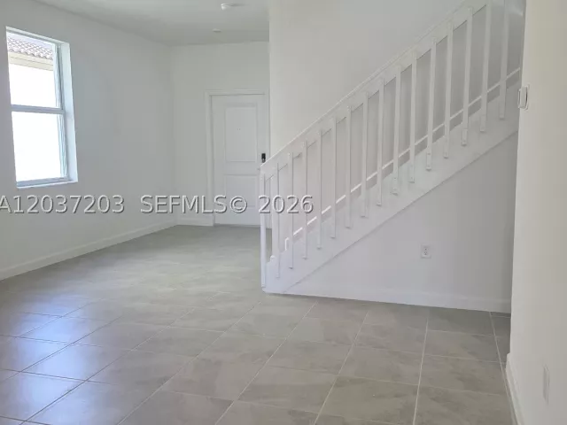 5-bedroom home for rent in Homestead - 2741 SE 24th Ct - MondialRealty