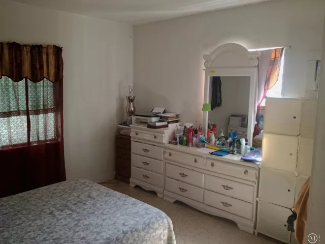 4-bedroom home for sale in West Palm Beach - 528 49th Street - MondialRealty