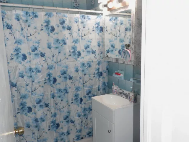 4-bedroom home for sale in West Palm Beach - 528 49th Street - MondialRealty
