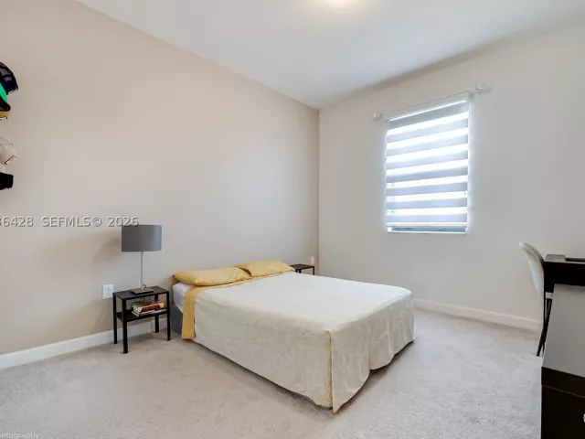 3-bedroom home for sale in Miami - 23105 SW 128th Pl - MondialRealty
