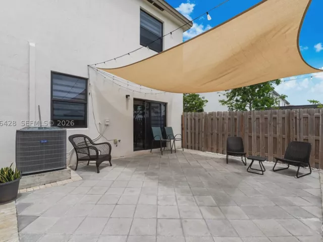 3-bedroom home for sale in Miami - 23105 SW 128th Pl - MondialRealty