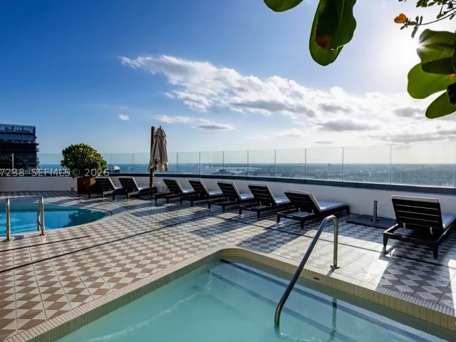 1-bedroom condo for rent in Miami - 801 S Miami Ave 2906 - MondialRealty