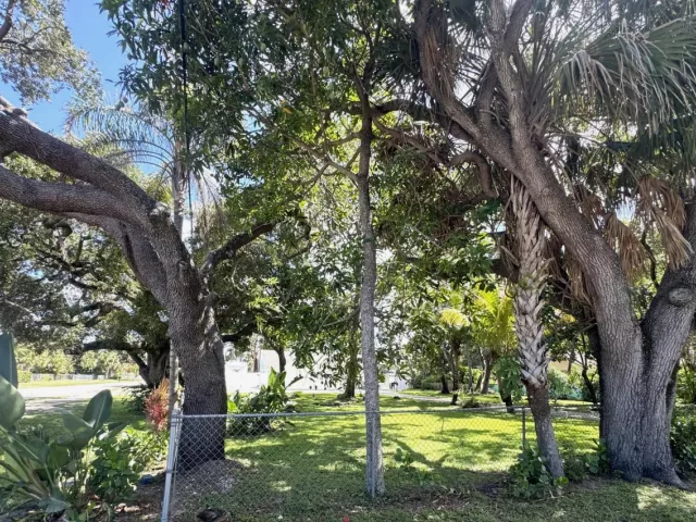 3-bedroom home for rent in West Palm Beach - 2518 Ranch House Road - MondialRealty