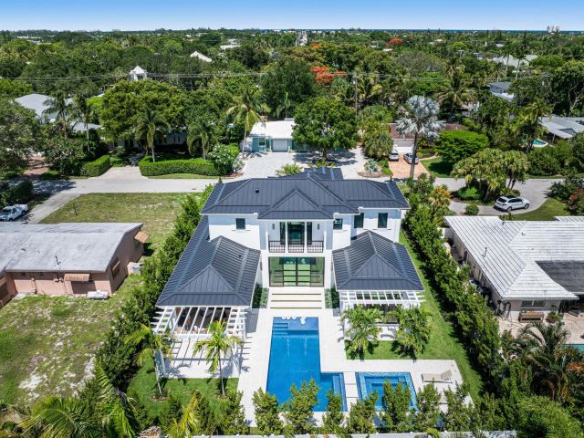 4-bedroom home for sale in Delray Beach - 720 NW 3rd Avenue - MondialRealty