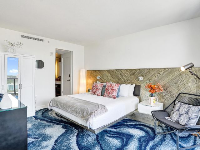 2-bedroom condo for sale in Fort Lauderdale - 3101 Bayshore Drive 1508 - MondialRealty