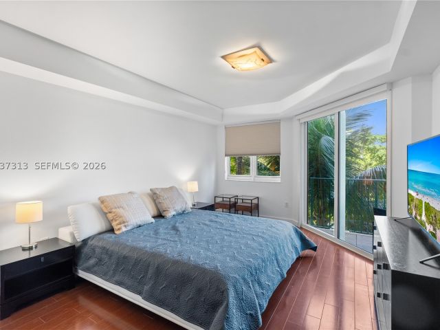 3-bedroom condo for sale in Aventura - 20000 E Country Club Dr 306 - MondialRealty