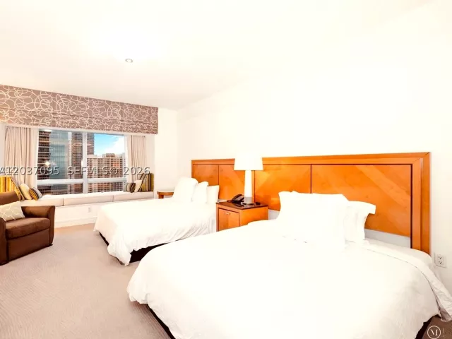 2-bedroom condo for sale in Miami - 1435 Brickell Ave 3412 - MondialRealty