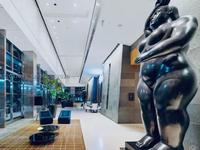 2-bedroom condo for sale in Miami - 1435 Brickell Ave 3412 - MondialRealty