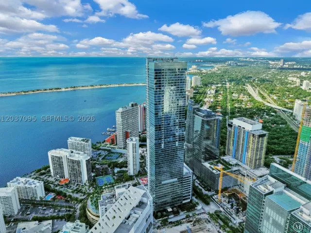 2-bedroom condo for sale in Miami - 1435 Brickell Ave 3412 - MondialRealty