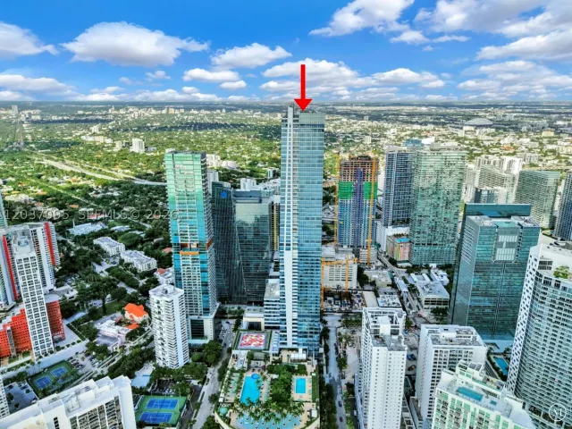 2-bedroom condo for sale in Miami - 1435 Brickell Ave 3412 - MondialRealty