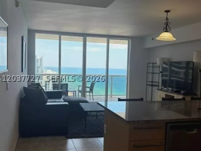1-bedroom condo for rent in Hallandale Beach - 1830 S Ocean Dr 3112 - MondialRealty
