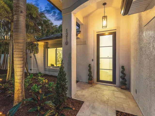 3-bedroom home for sale in Delray Beach - 1210 Delray Lakes Drive - MondialRealty