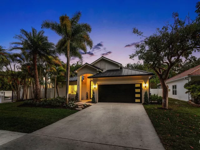 3-bedroom home for sale in Delray Beach - 1210 Delray Lakes Drive - MondialRealty
